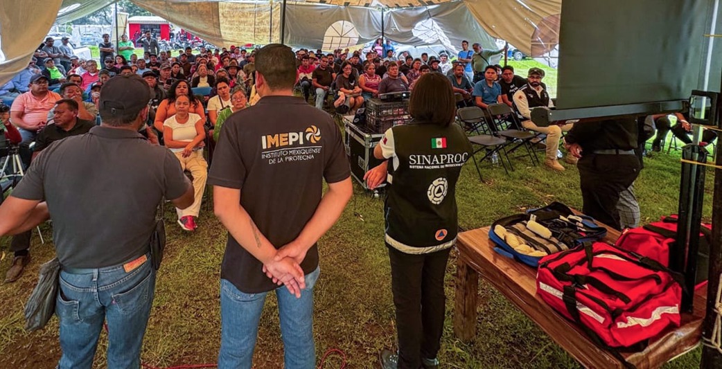 Refuerzan autoridades gestión de riesgos en uso de pirotecnia en el Edomex